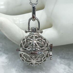 VALUE BUY Silver Locket Pendant 18” Necklace PRICE FIRM!